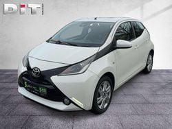 Weiß Gebraucht 2016 Toyota Aygo Edition-S Kleinwagen | 7.390 € (Fairer Preis)