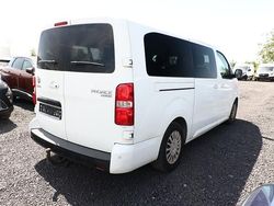 Weiß weiß weiß Gebraucht 2019 Toyota Proace Verso Kombi | 24.614 € (Etwas zu teuer)