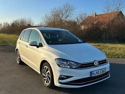 Weiß Gebraucht 2019 VW Golf Sportsvan Join Van / Kleinbus | 11.000 € (Guter Preis)