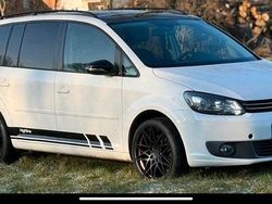 Weiß Gebraucht 2014 VW Touran Highline Van / Kleinbus | 12.500 € (Fairer Preis)