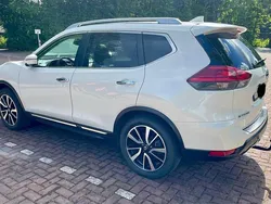 Weiß Gebraucht 2021 Nissan X-Trail Tekna SUV | 25.995 € (Fairer Preis)