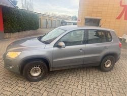 Blau Gebraucht 2008 VW Tiguan SUV | 2.600 € (Fairer Preis)