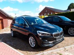 Schwarz Gebraucht 2021 BMW 218 Gran Tourer Luxury Line Van / Kleinbus | 15.900 € (Superpreis)