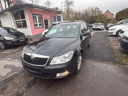 Schwarz Gebraucht 2011 Skoda Octavia Ambiente Kombi | 3.990 € (Guter Preis)