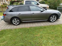 Grau Gebraucht 2020 Audi A4 Advanced Kombi | 25.900 € (Fairer Preis)