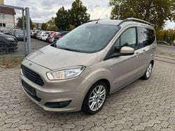 Tectonic silver Gebraucht 2015 Ford Tourneo Courier Titanium Van / Kleinbus | 6.999 € (Superpreis)