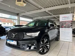 Onyx black / metallic Gebraucht 2024 Volvo XC40 Plus SUV | 34.850 € (Superpreis)