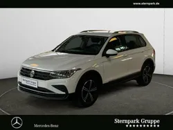 Weiss Gebraucht 2022 VW Tiguan Active SUV | 23.900 € (Guter Preis)