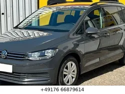 Grau Gebraucht 2019 VW Touran Van / Kleinbus | 13.200 € (Superpreis)