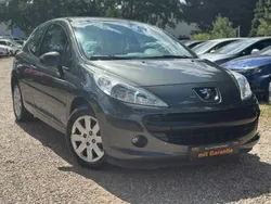 Grau Gebraucht 2006 Peugeot 207 Limousine | 2.190 € (Fairer Preis)