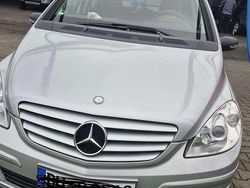 Grau Gebraucht 2007 Mercedes B150 Van / Kleinbus | 5.000 € (Fairer Preis)
