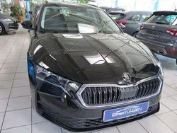Schwarz Neu 2025 Skoda Octavia Essence Kombi | 26.890 € (Superpreis)