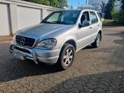 Silber Gebraucht 1999 Mercedes ML430 SUV | 3.300 €