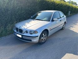 Silber Gebraucht 2001 BMW 316 Compact Kleinwagen | 2.399 € (Fairer Preis)