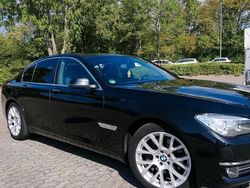 Schwarz Gebraucht 2014 BMW 730 Limousine | 19.000 € (Fairer Preis)