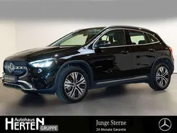 Lack kosmosschwarz Gebraucht 2024 Mercedes GLA180 Progressive SUV | 36.800 € (Fairer Preis)