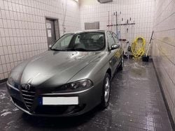 Grau Gebraucht 2005 Alfa Romeo 147 Kleinwagen | 800 € (Superpreis)