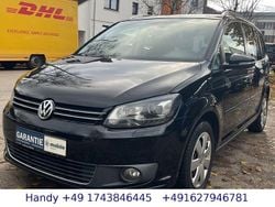 Schwarz Gebraucht 2011 VW Touran Van / Kleinbus | 8.490 € (Fairer Preis)