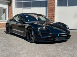 Schwarz Gebraucht 2020 Porsche Taycan Turbo Limousine | 75.699 € (Fairer Preis)