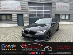 Grau Gebraucht 2021 BMW 530 Performance Limousine | 54.980 €