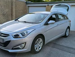 Silber Gebraucht 2013 Hyundai i40 Kombi | 8.500 € (Etwas zu teuer)