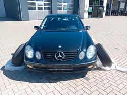 Schwarz Gebraucht 2004 Mercedes E240 Limousine | 6.300 € (Fairer Preis)