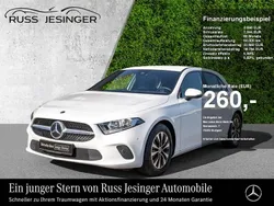Weiß Gebraucht 2022 Mercedes A180 Style Limousine | 23.480 € (Fairer Preis)
