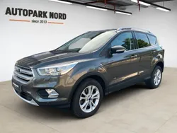 Grau Gebraucht 2019 Ford Kuga Titanium SUV | 15.999 €