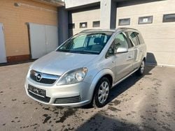 Silber Gebraucht 2005 Opel Zafira Edition Van / Kleinbus | 3.490 € (Fairer Preis)