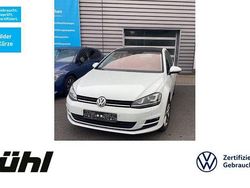 Pure white Gebraucht 2017 VW Golf VII Highline Limousine | 19.590 € (Etwas zu teuer)