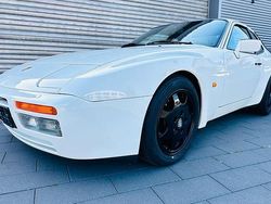 Weiß Gebraucht 1987 Porsche 944 Turbo Coupé | 27.950 €