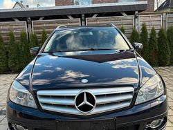 Blau Gebraucht 2010 Mercedes 200 Kombi | 4.950 € (Fairer Preis)