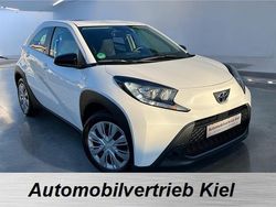 Weiß Gebraucht 2022 Toyota Aygo Play Kleinwagen | 10.990 € (Fairer Preis)