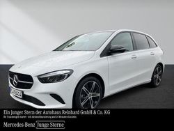 Weiß Gebraucht 2024 Mercedes B200 Progressive Van / Kleinbus | 34.750 € (Fairer Preis)