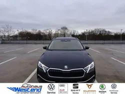 Schwarzmagic perleffekt Gebraucht 2025 Skoda Octavia Selection Kombi | 33.900 € (Guter Preis)
