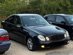 Schwarz Gebraucht 2005 Mercedes E280 Limousine | 4.700 €