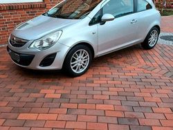 Silber Gebraucht 2011 Opel Corsa Kleinwagen | 2.000 € (Guter Preis)