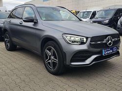Grau Gebraucht 2022 Mercedes GLC300e AMG SUV | 39.990 € (Fairer Preis)