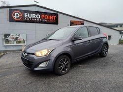 Grau Gebraucht 2017 Hyundai i20 Trend Limousine | 5.800 € (Guter Preis)