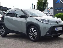 Grün Neu 2024 Toyota Aygo Design Kleinwagen | 16.890 €
