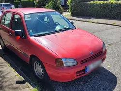 Rot Gebraucht 1996 Toyota Starlet Kleinwagen | 600 € (Superpreis)