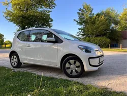 Weiß Gebraucht 2014 VW up! move up! Kleinwagen | 4.500 € (Guter Preis)