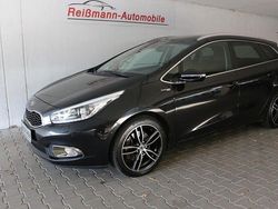Schwarz Gebraucht 2015 Kia Ceed Sportswagon Kombi | 10.990 € (Fairer Preis)
