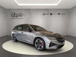 Grau Gebraucht 2024 Skoda Octavia RS Kombi | 35.490 € (Guter Preis)