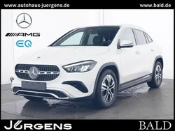 Weiss polarweiss Gebraucht 2024 Mercedes GLA200 Progressive SUV | 41.790 € (Fairer Preis)