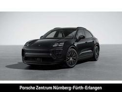 Tiefschwarzmetallic Gebraucht 2025 Porsche Macan SUV | 108.990 €