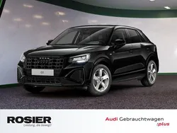 Schwarz / mythosschwarz (metallic) Gebraucht 2024 Audi Q2 S-Line SUV | 28.780 € (Guter Preis)