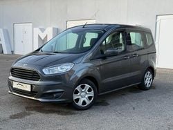 Grau Gebraucht 2016 Ford Tourneo Courier Trend Van / Kleinbus | 2.300 € (Superpreis)