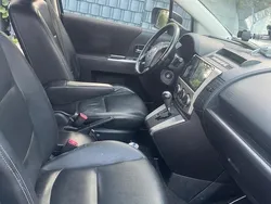 Silber Gebraucht 2010 Mazda 5 Van / Kleinbus | 4.500 € (Fairer Preis)
