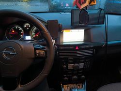 Blau Gebraucht 2008 Opel Astra Cabriolet Cabrio | 2.500 €